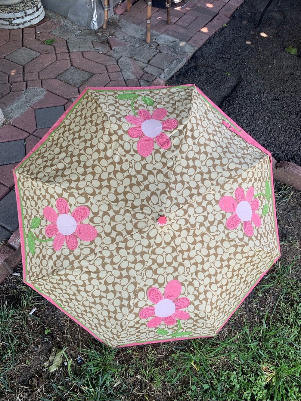 RARE Coach Floral Pattern Umbrella  Signature Monogram RETIRED “HARD TO FIND”